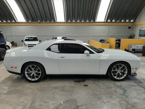 Imagen 7 de 15 de Dodge Challenger 2019 3.7 3.6 Dual Stripes At