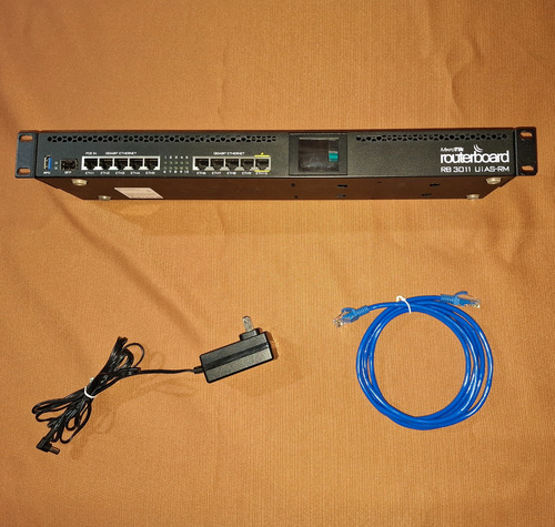 Mikrotik Rb3011uias-rm (Usado)