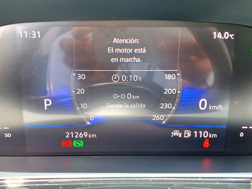Volkswagen Taos 5p Comfortline Plus L4/1.4/T Aut