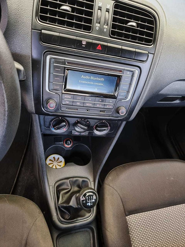 Imagen 9 de 15 de Volkswagen Vento 2019 2.0 Confortline Mt
