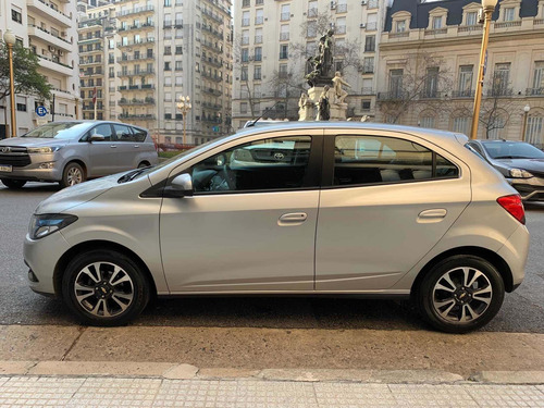 Imagen 5 de 15 de Chevrolet Onix 2014 1.4 Ltz Mt 98cv