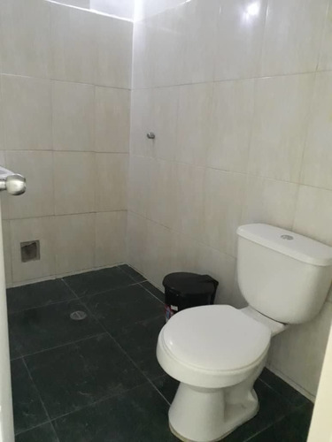 Imagen 11 de 11 de Torre Cosmopolitan Av 19 De Abril Urb Calicanto 0412-8709814