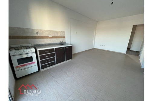 Imagen 4 de 8 de Departamento En Venta - Caseros