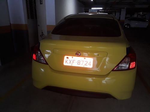Nissan Versa 2017 1.6 16v Sv 4p