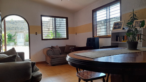 Imagen 3 de 15 de Hermosa Casa En Venta En El Piñal, El Limon. Maracay