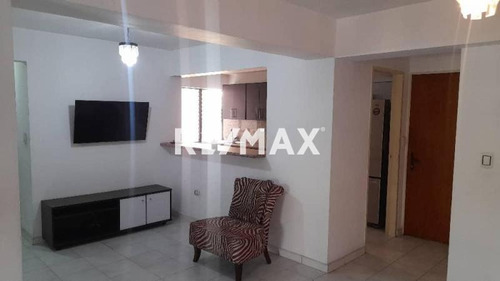 Apartamento En Alquiler Valle De Camoruco Res. El Nogal, Semi Amoblado, Con Planta 50%, Vigilancia 24/7, Cerca Del C.c Garibaldi Y C.c Mediterranian Plaza. Dapo