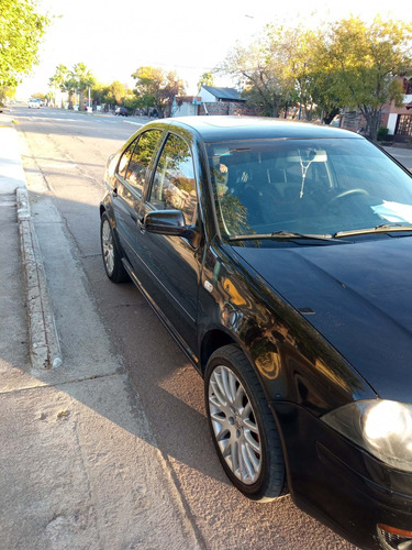Imagen 3 de 8 de Volkswagen Bora 1.9 Trendline I 100cv 2011