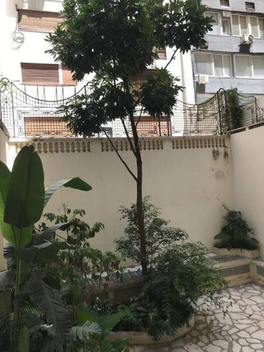 Imagen 13 de 16 de Av Alvear - Bioy Casares: En Lo Mejor De Recoleta !!! Maxima Categoría, Cochera, Piso Completo Con Excepcional Vista A Plazas