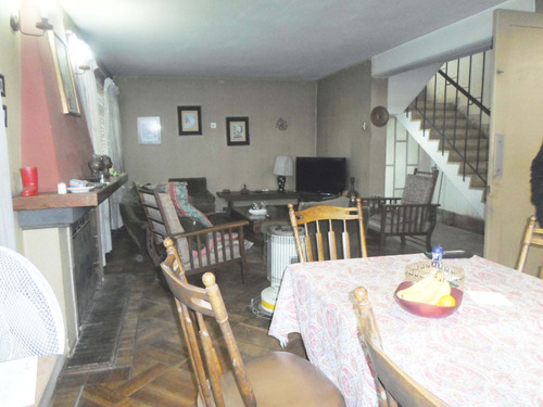 Casa De 2 Pisos Para Remodelar 5h Y 3b En 537 M2 Terreno