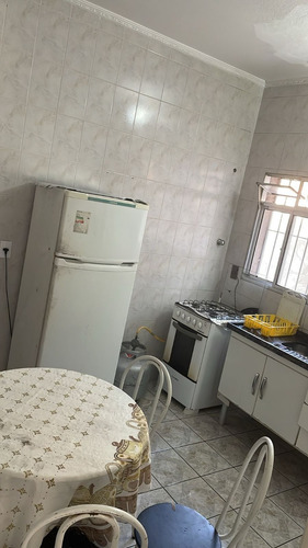 Alugo Para Temporada Casa. Com Wi-fi Churrasqueira E Vaga De Garagem