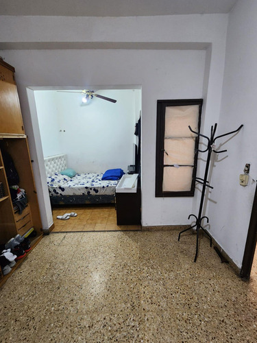 Venta. Casa 4 Amb + Dpto 3 Amb C/ Terraza + Local. Zona Comercial. Villa Celina.