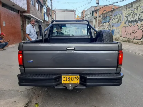 Ford F-150 5.0 Xlt 4x2