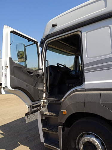 Imagem 5 de 15 de Mercedes Benz Axor 2041 4x2 2021 Teto Alto Autom