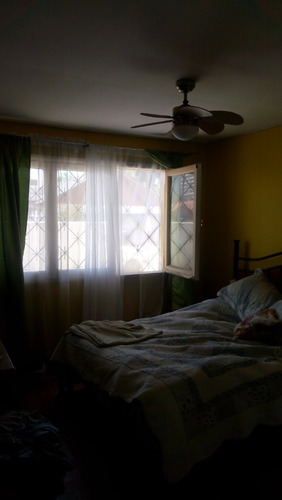 Barrio El Tenis, Casa Un Piso En Barrio Residencial