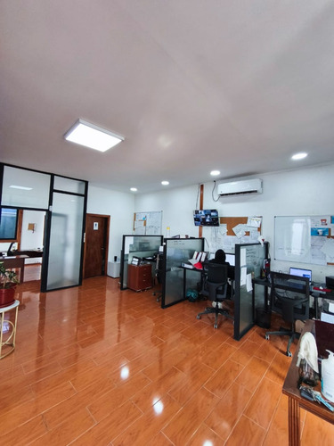 Propiedad Con Resolucion Sanitaria Lampa.-