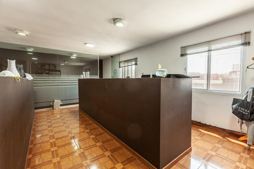Imagen 5 de 23 de Venta Edificio Con Oficinas Gran Depósito Ascensor Monta Cargas Entrada Camiones, Recepción Oficina