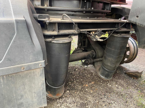 Imagem 8 de 15 de Carreta Tanque Vanderleia