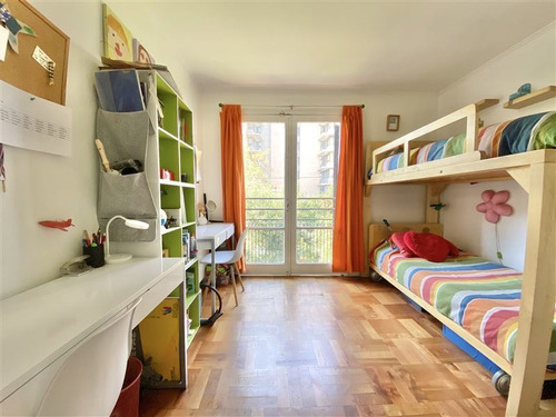 Casa En Venta De 3 Dorm. En Vitacura