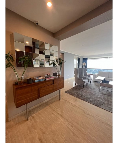 Se Vende Apto 250m2 3h+s/5b/3p Lomas De Mirador 6860