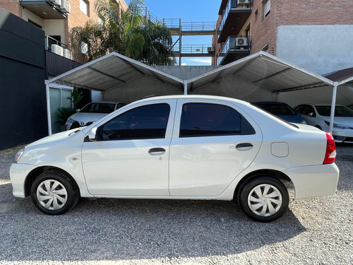 Toyota Etios 1.5 Sedan X l18