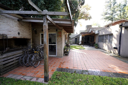 Imagen 8 de 28 de Venta De Casa 4 Amb. Con Pileta, Parque Leloir, Ituzaingo