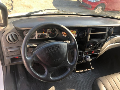 Imagem 13 de 13 de Iveco 35s14 Com Bau