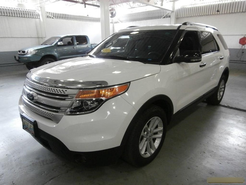 Imagen 9 de 9 de Moldura Farquilla Ornamento Parabrisas Ford Explorer Fibra