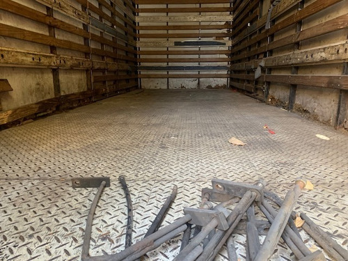Imagen 5 de 8 de Carroceria Paquetera De 14 Pallets De Fibra