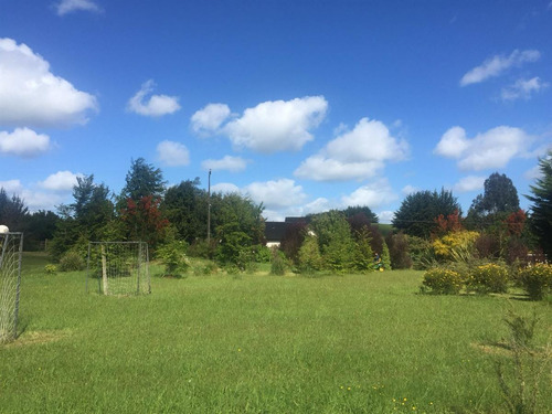 Casa En Venta De 4 Dorm. En Frutillar