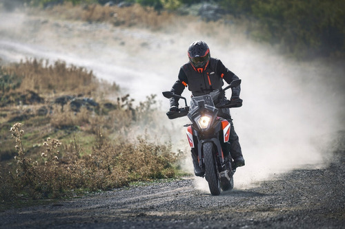 Imagen 4 de 20 de Ktm Adventure 250 2023 0km No Versys Tenere Tornado Usd Sim