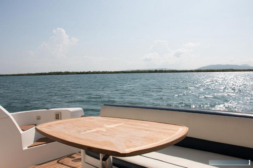 Imagen 12 de 12 de Sport Con Camarote Cruisers Yachts 49
