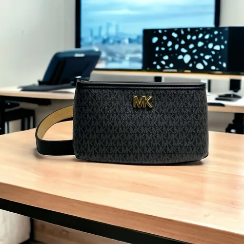 Cangurera michael kors negra hotsell