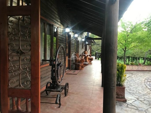 Imagen 7 de 28 de Hotel Potencial Para Lodge Con Parque En Venta En Pucón