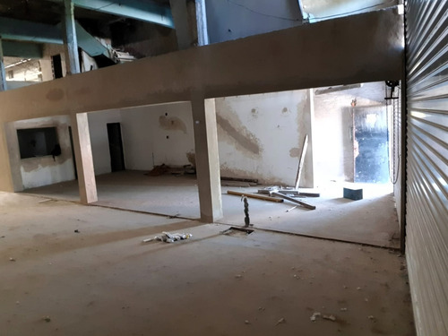 Local Comercial Con Oficinas - 540 M2