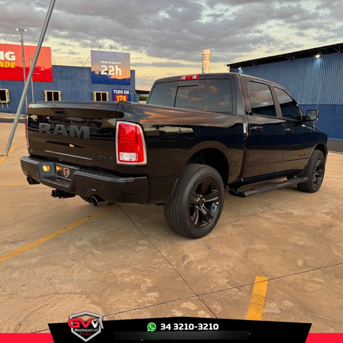 RAM Classic LARAMIE NIGHT ED. 5.7 4X4 AUT.