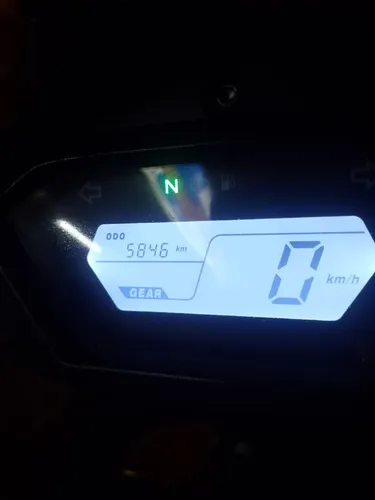 Akt Ds 200 Modelo 2024, En Excelente Estado. Único Dueño