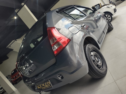 Renault Sandero 1.0 16v Expression Hi-flex 5p