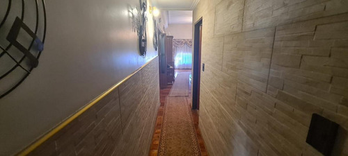 Imagen 9 de 27 de Casa 4 Amb. 180 M² Cub. C/4 Cocheras Y Pileta - San Justo