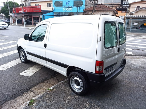 Imagem 4 de 10 de Citroen Berlingo Fgpl 1.6 Ano 2019 Completo Km 14.100