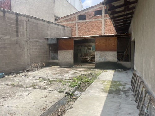 Terreno En Venta En Portales