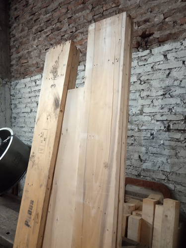 Imagen 4 de 10 de Tablones De Pino Canadiense Tablas Recicladas Madera