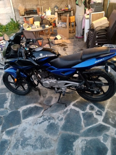 Imagen 7 de 7 de Bajaj Rowser 220 F