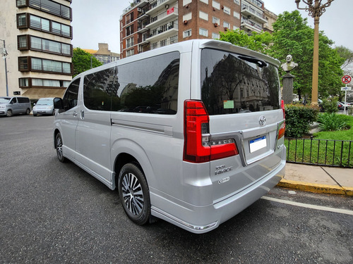 Toyota Hiace 2.8 Tdi 2023 6.000km