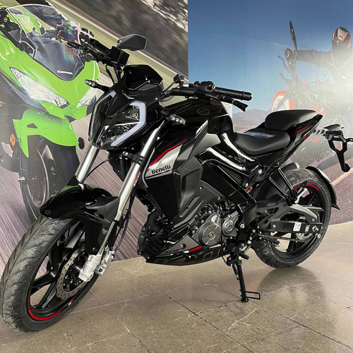 Imagen 2 de 23 de Benelli 180 S