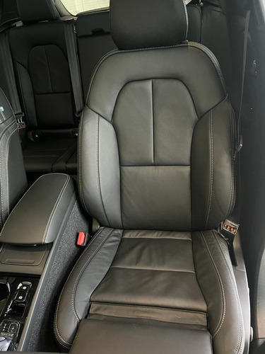 Imagen 16 de 21 de Xc40b5 Ultimate Dark