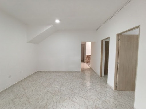 Imagen 1 de 16 de Casas En Arriendo Laureles 643-5356