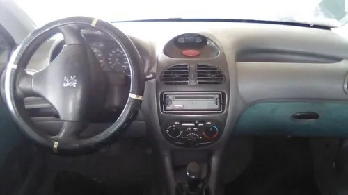 Imagem 15 de 18 de Sucata Peugeot 206 2007