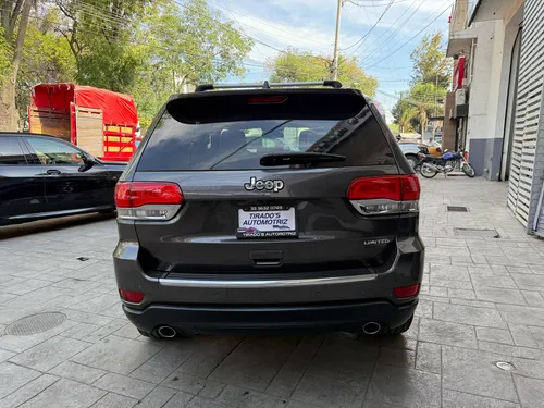 Jeep Grand Cherokee 3.6 Limited Lujo V6 4x2 At