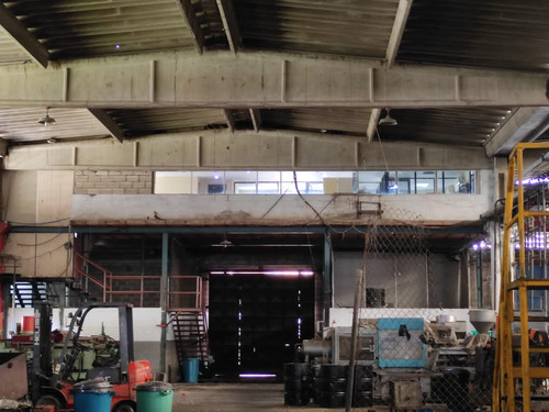 Se Vende Galpón Carretera Nacional. Cagua La Villa