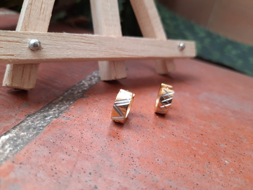 Imagen 4 de 5 de Candonga Arete En Acero Inoxidable Para Hombre Y Mujer